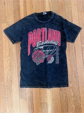 Portland Basketball Graphic Tee - Black & Red